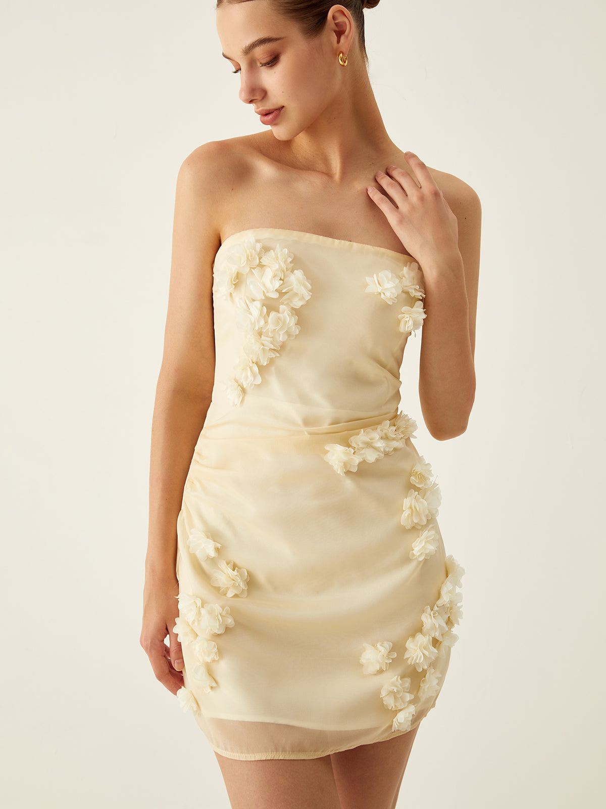 Şifon Çiçekli Tüp Kısa Elbise Ekru Straplez