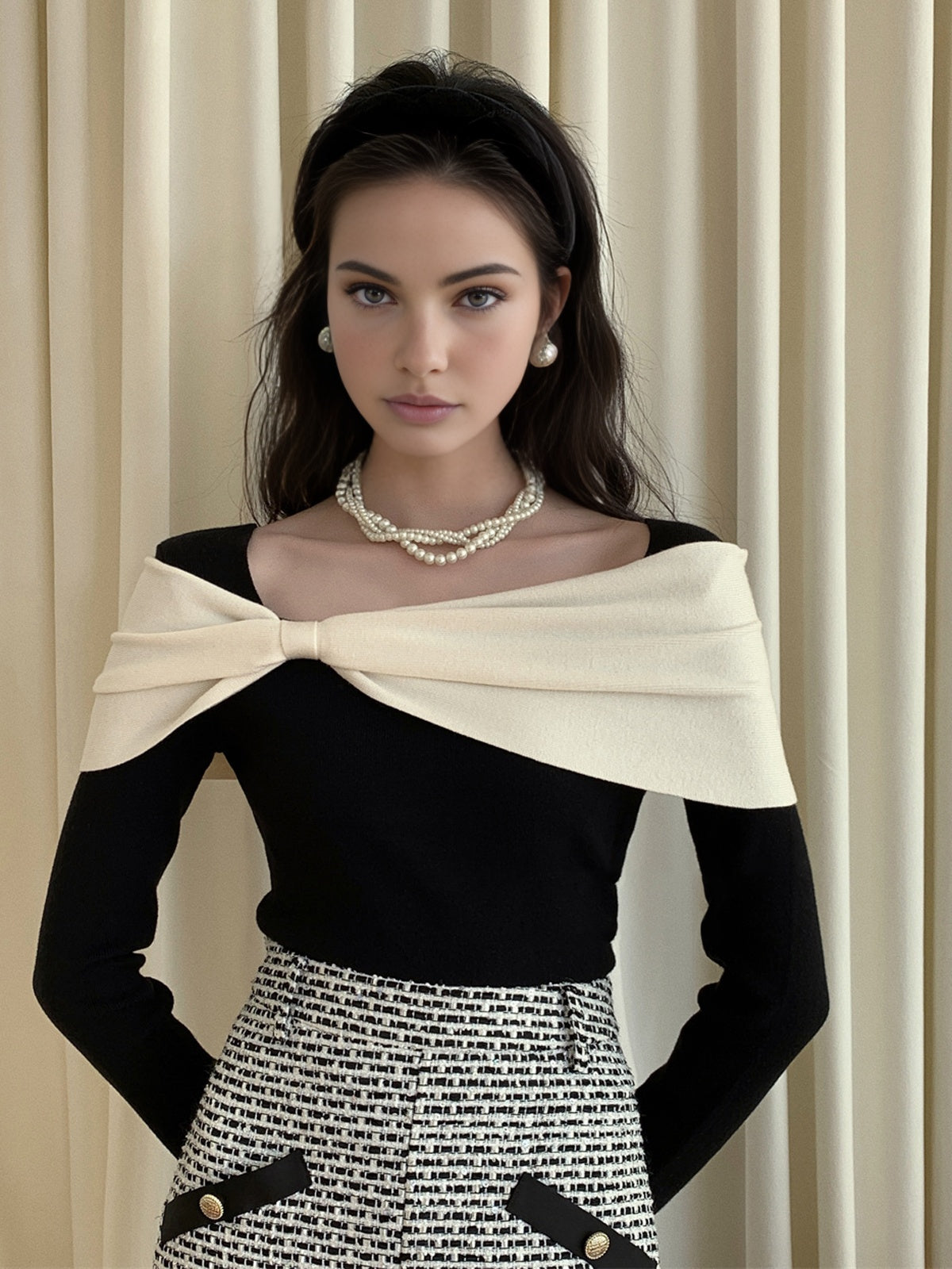 Renk Bloklu Fiyonklu İnce Kazak Siyah Uzun Kol