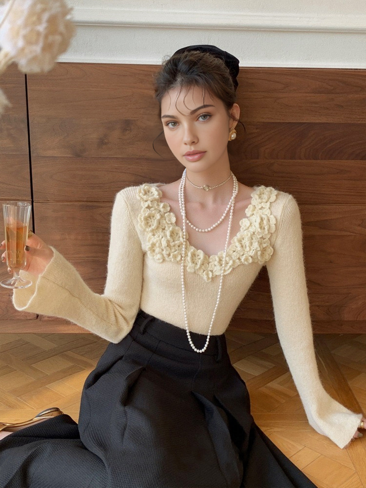 Çiçek Desenli V Yaka Triko Üst Beyaz Uzun Kollu