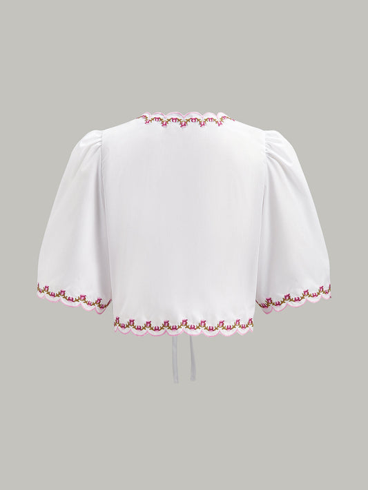 Çekici Puf Kol Bluz, Nakışlı Kelebek Kenar Detayı ve Şık Fiyonk ile