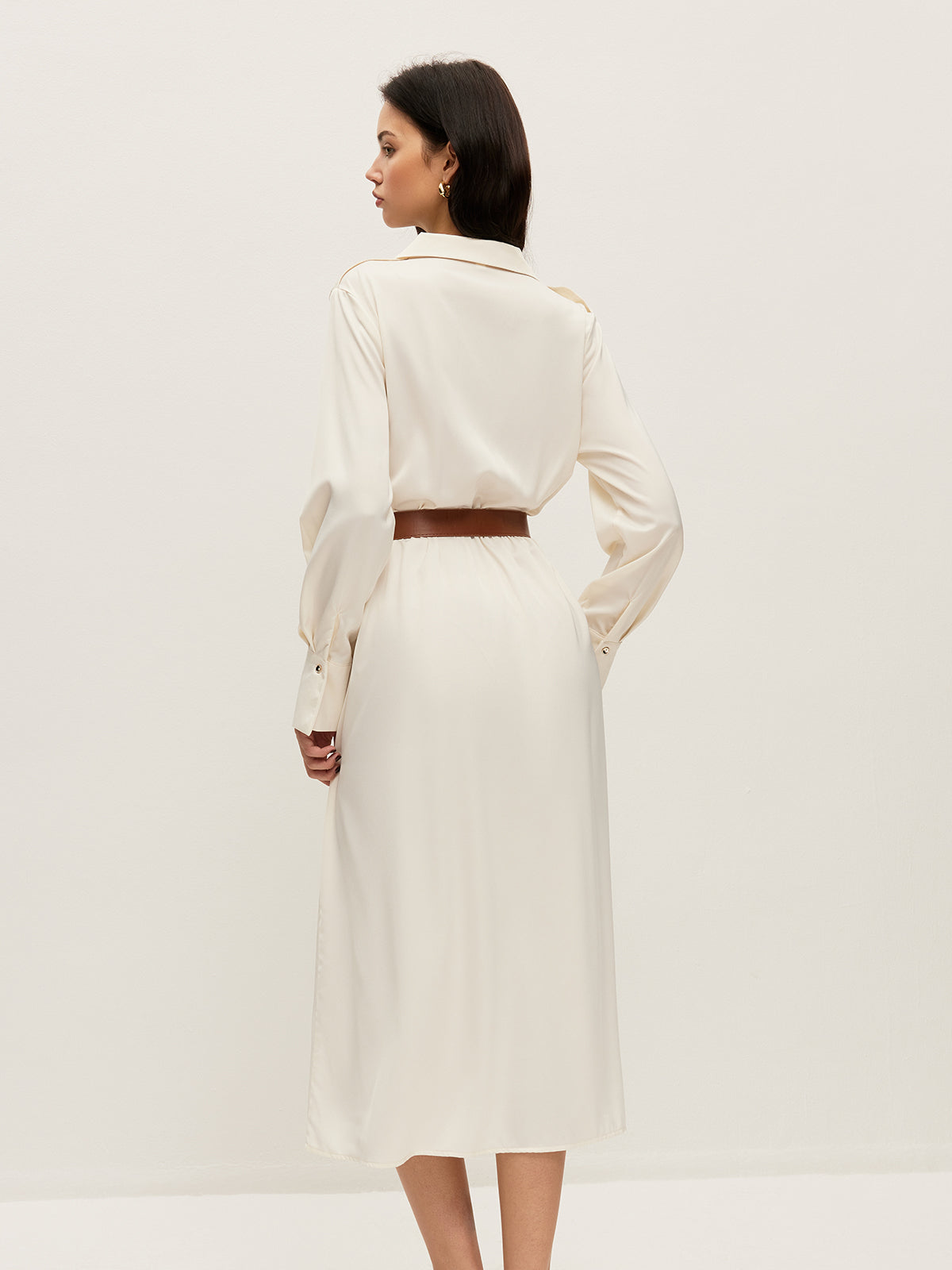 Şık görünüm için bel detaylı sarmal elbise gömlek tarzında