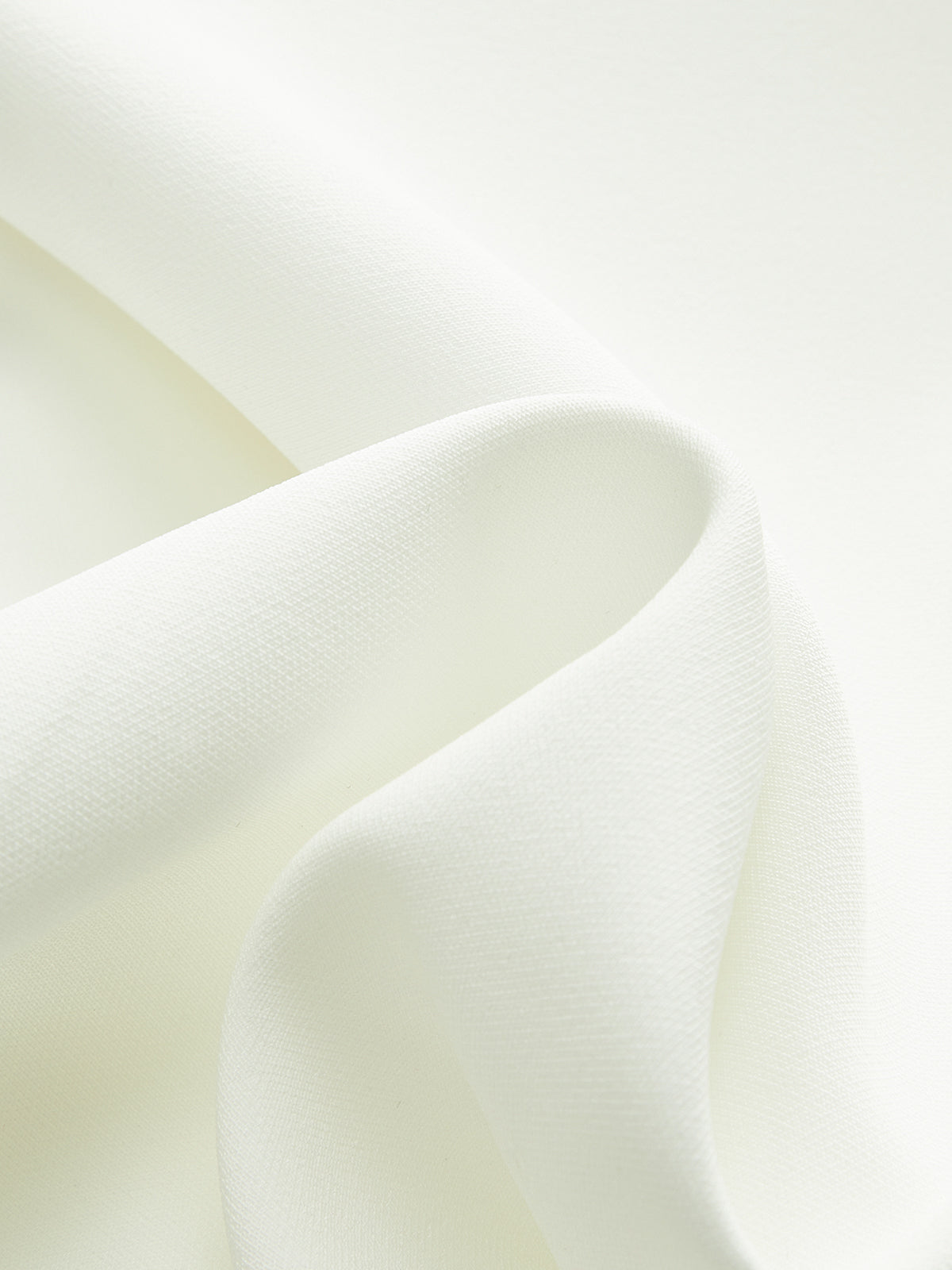 Altın Düğmeli V Yaka Kadife Abiye Elbise Beyaz Kolsuz