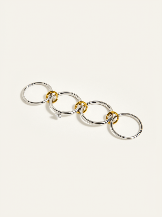 İki Renk Katmanlı Yüzük ve Elmas Detay