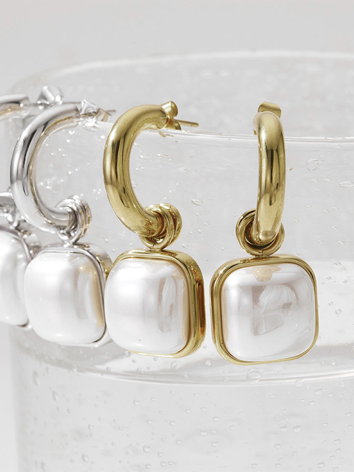 Sahte İnci Kare Şekilli Küpe Altın Titanyum Çelik