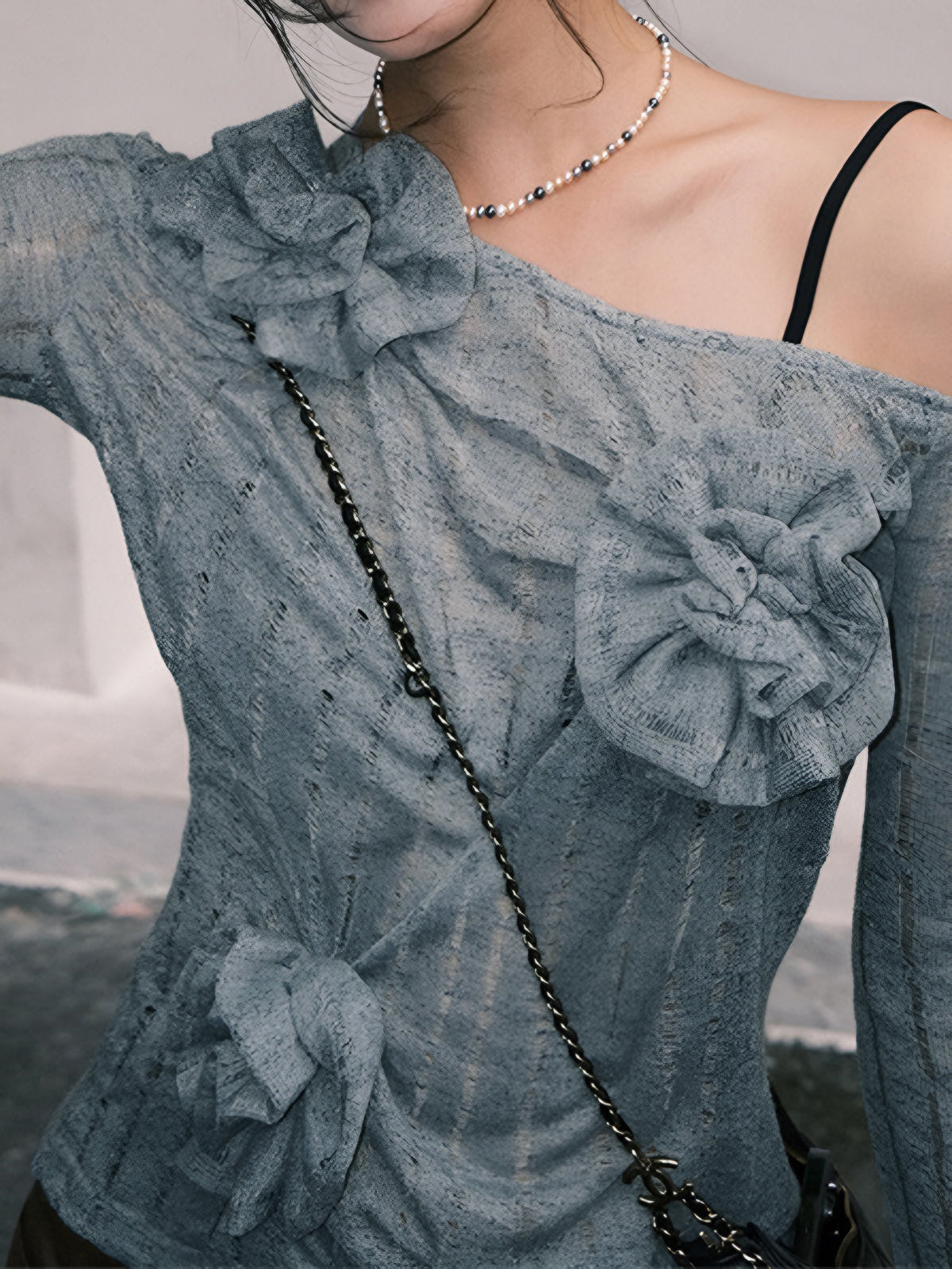 Asimetrik Çiçekli Örme Kazak Mavi Uzun Kol