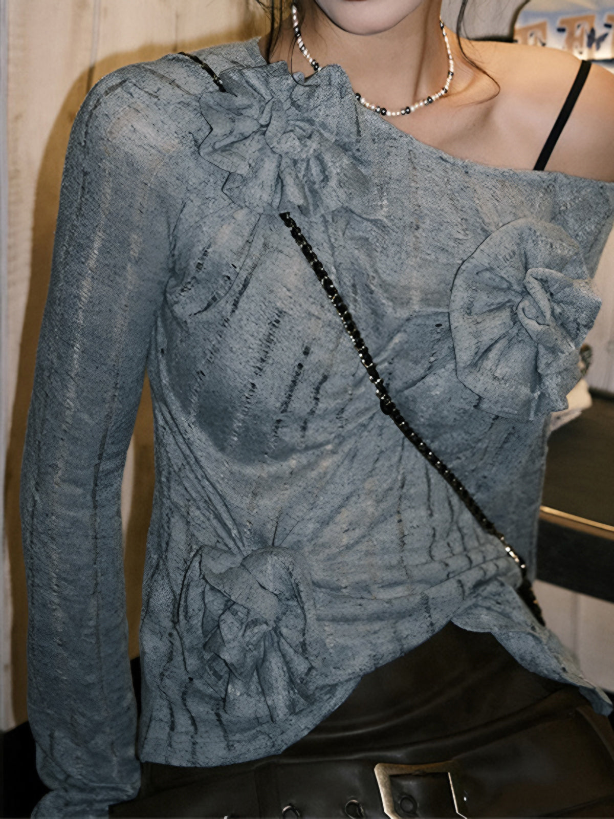 Asimetrik Çiçekli Örme Kazak Mavi Uzun Kol