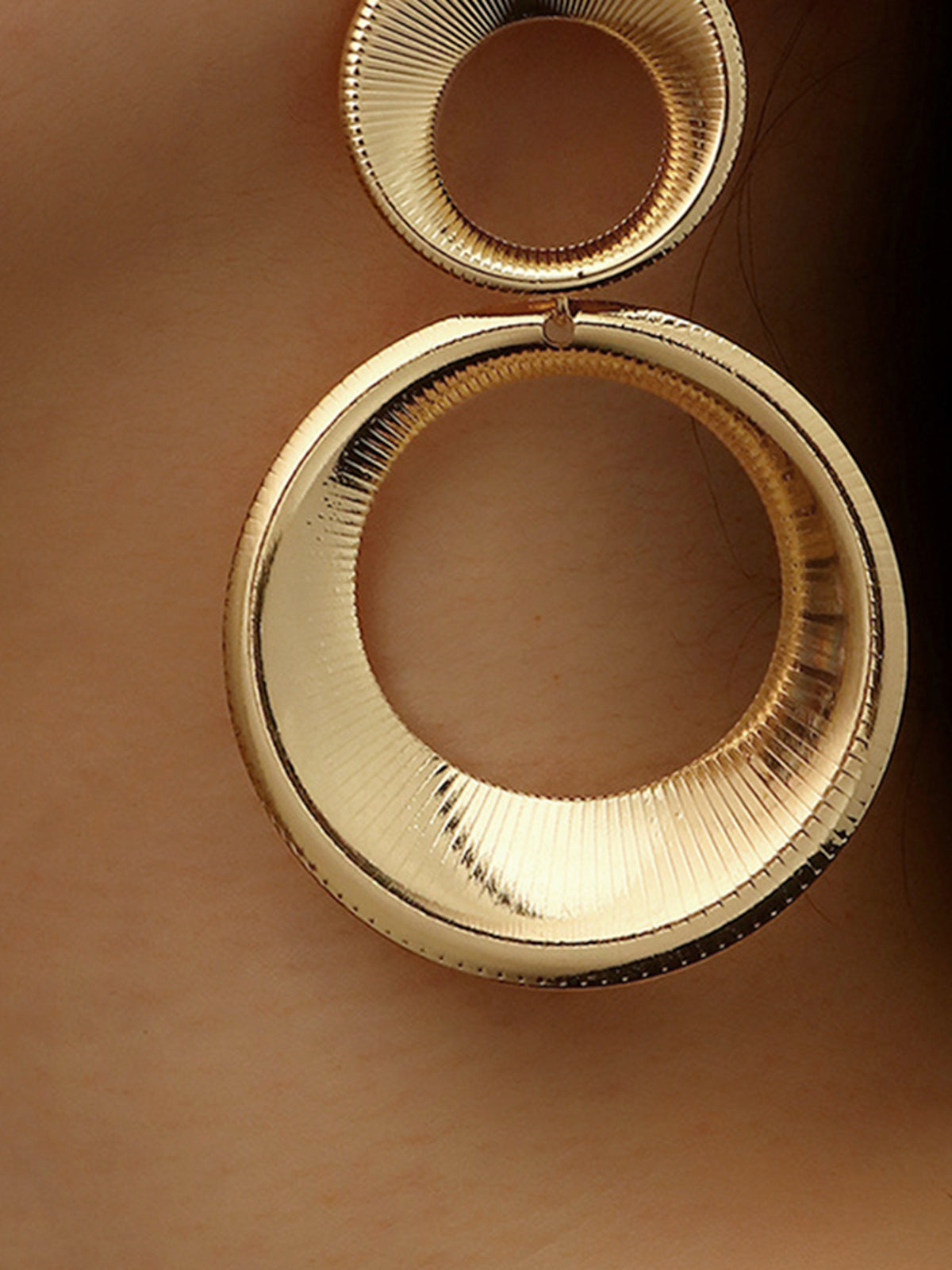 Vintage Yuvarlak Kalın Küpe Altın Rengi Damla Model