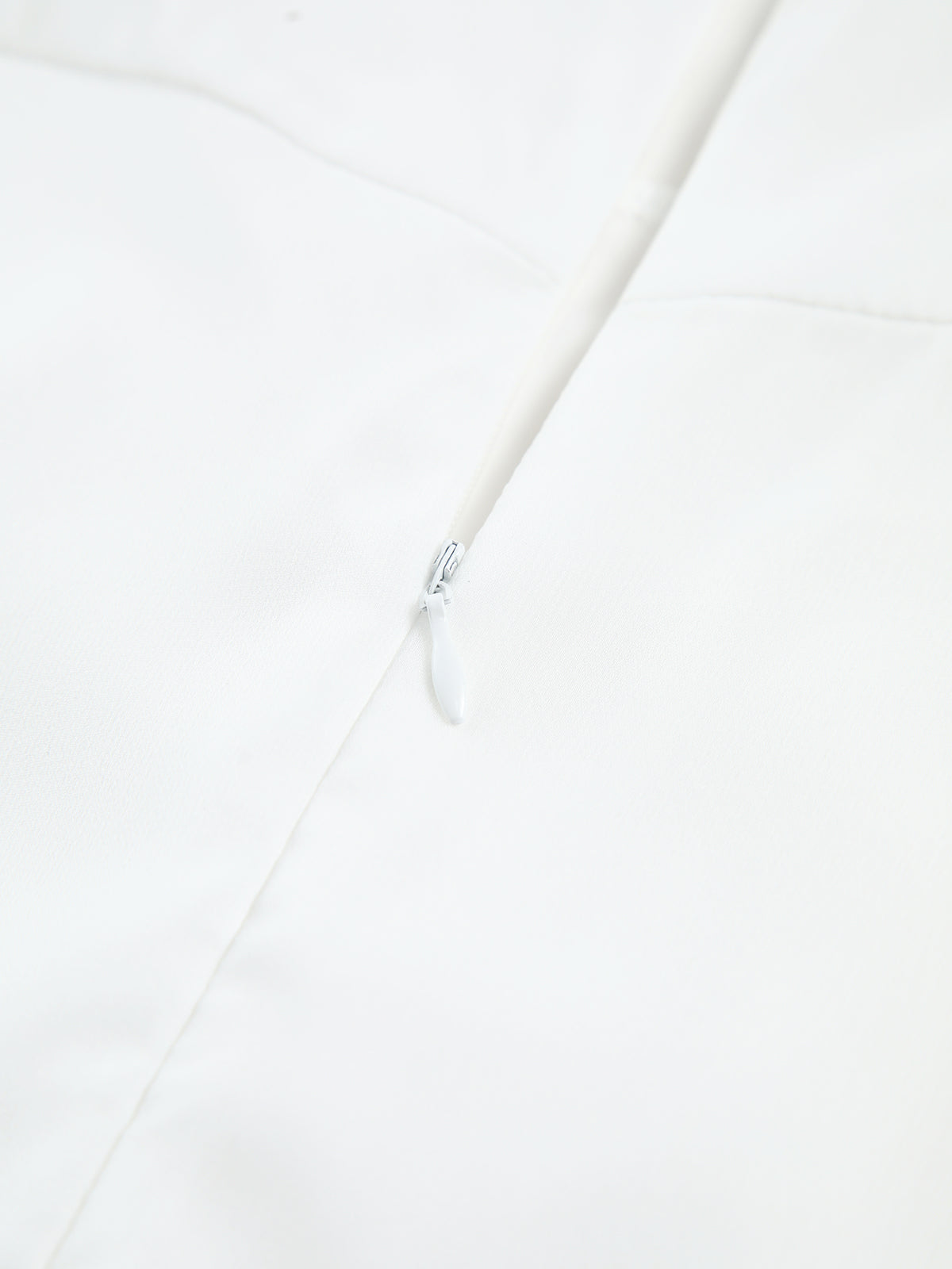 Zarif Askılı Maxi Elbise Beyaz Kare Yaka