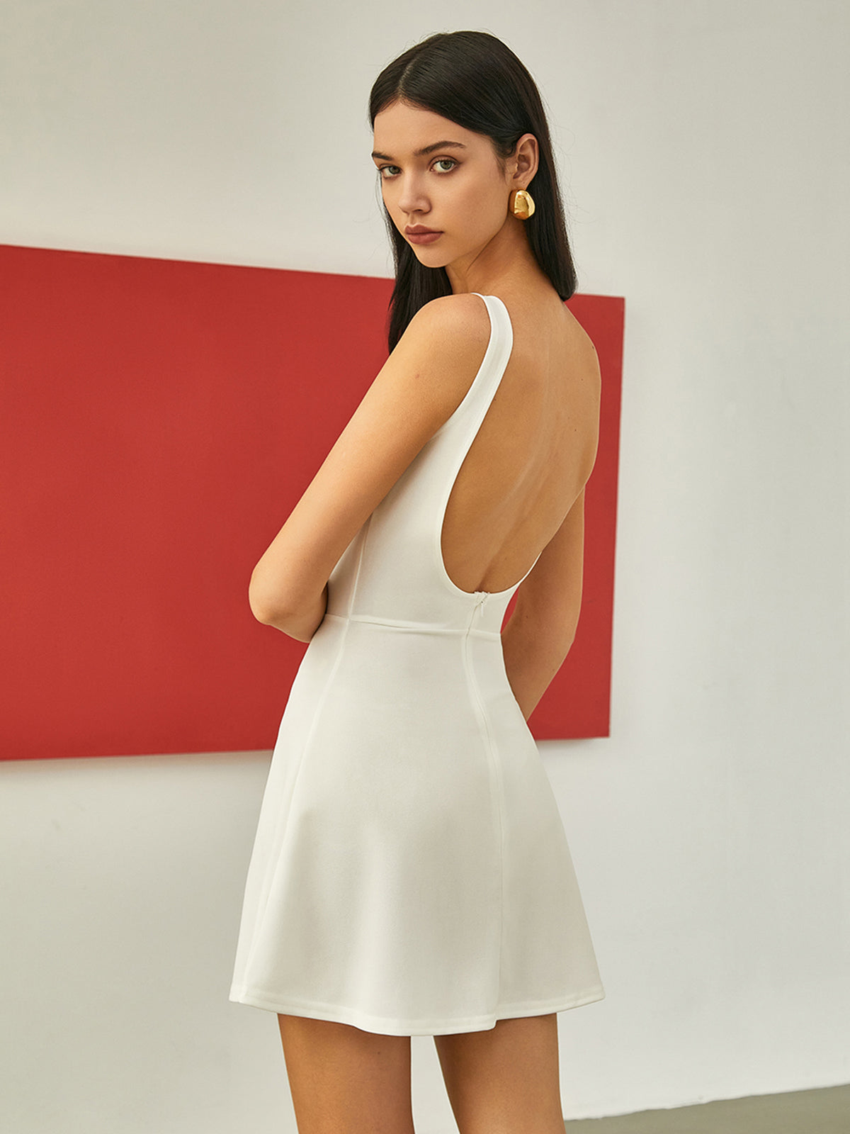 Kolsuz Kısa Elbise Beyaz Arkasız Jersey