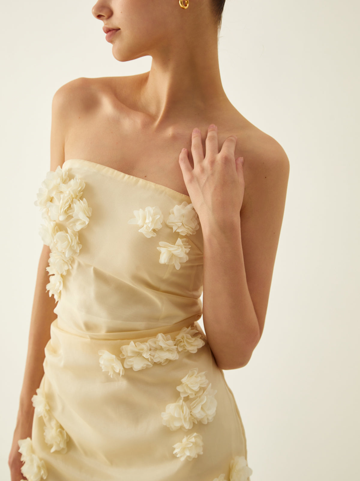 Şifon Çiçekli Tüp Kısa Elbise Ekru Straplez