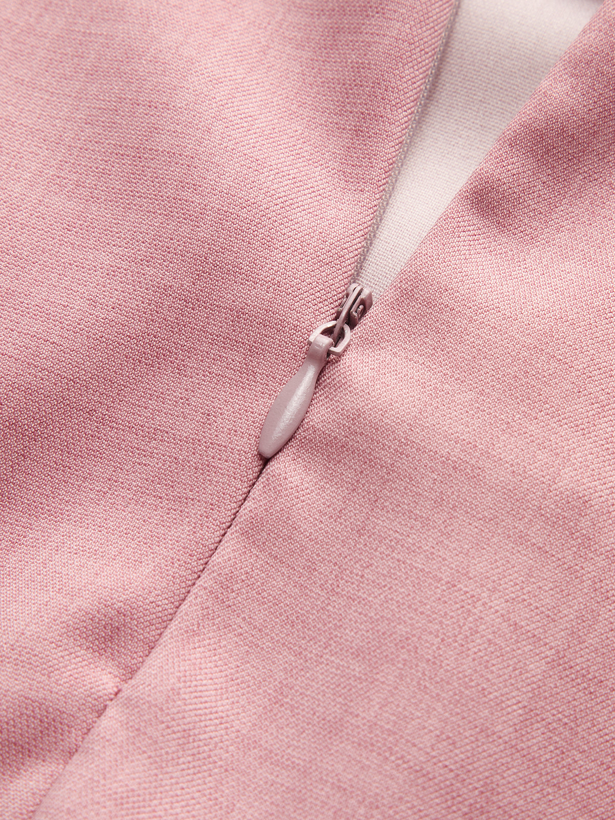 Halter Sırtı Açık Altın Düğmeli Abiye Kısa Elbise