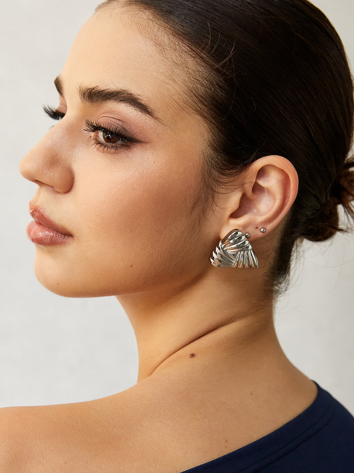 Örgülü Dokulu Üçgen Küpeler Titanyum Çelik Altın