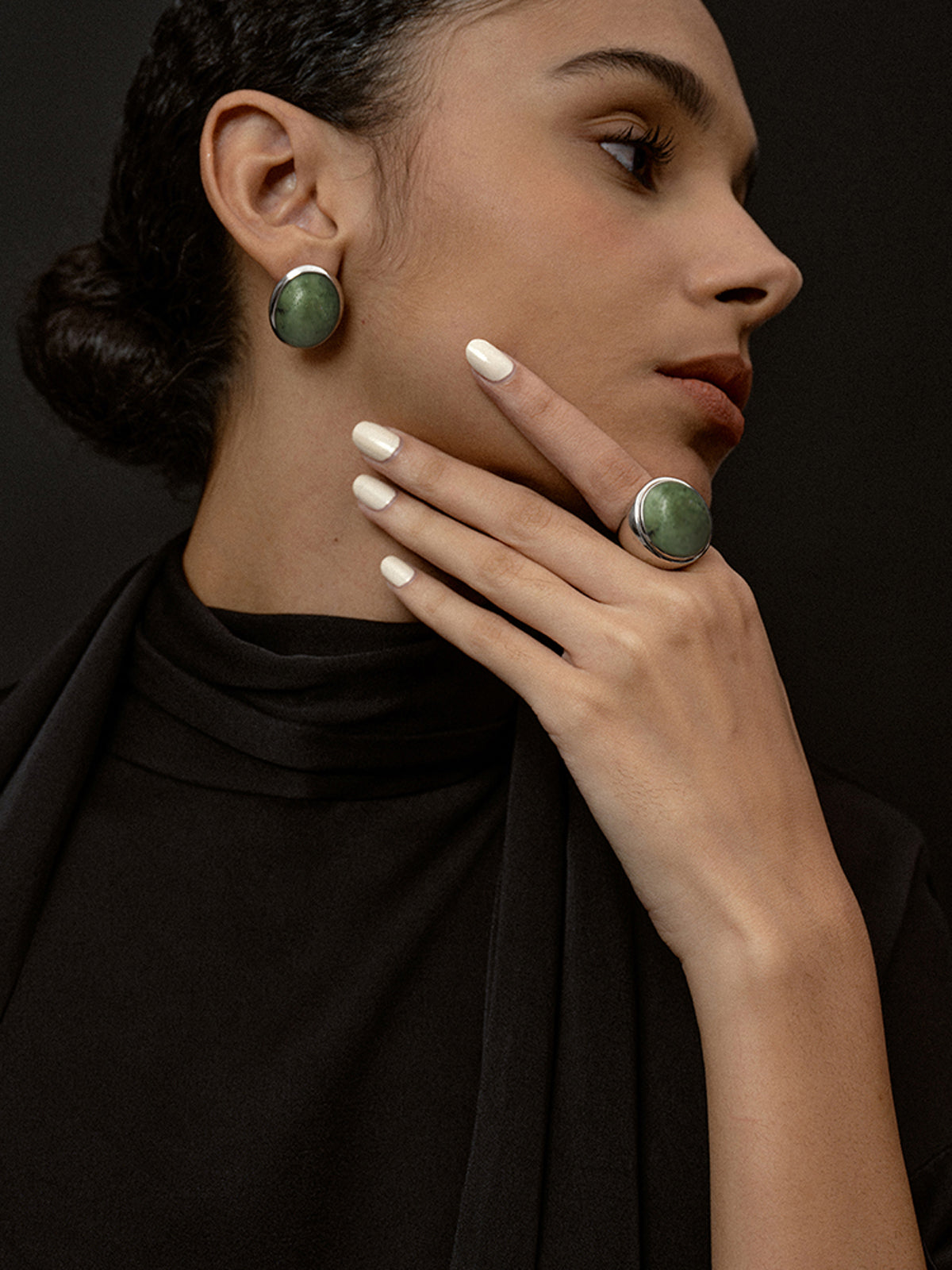 Yosun Yeşili Spektrolit Saplama Küpe Gümüş Rengi