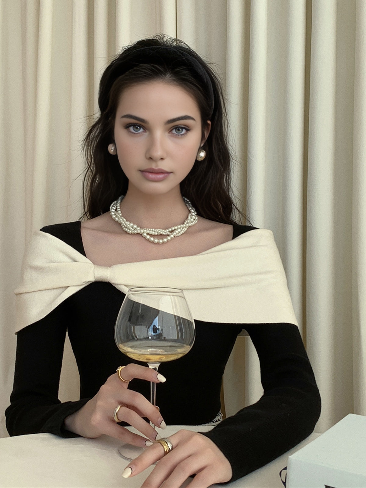 Renk Bloklu Fiyonklu İnce Kazak Siyah Uzun Kol