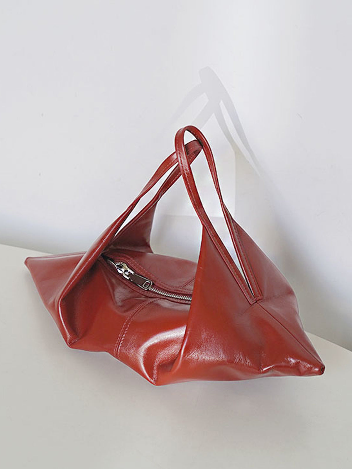 Çok Yönlü Kruvasan Çantası Kırmızı Poliüretan