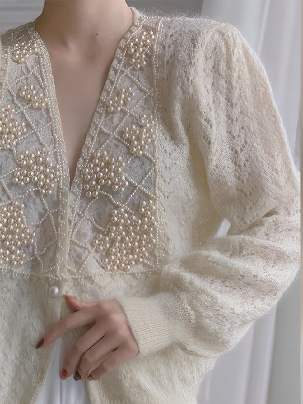 Romantik Boncuklu Düğmeli Hırka Ekru Regular Fit