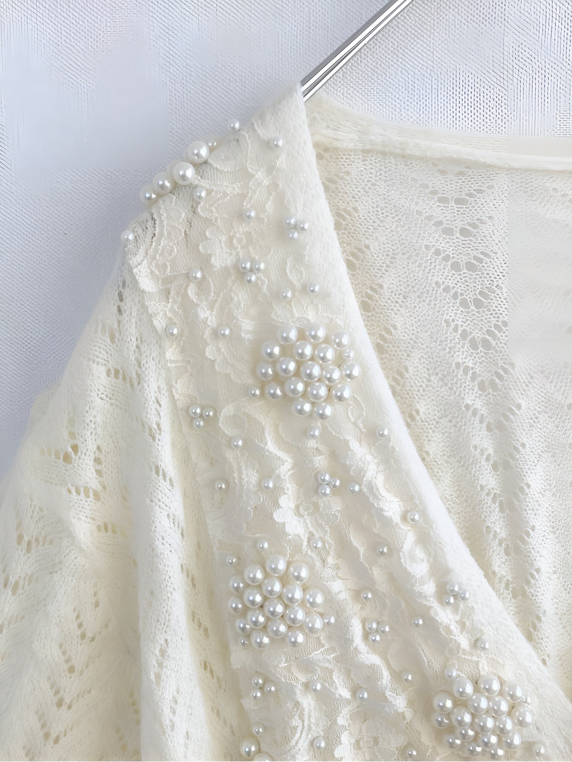 Romantik Boncuklu Düğmeli Hırka Ekru Regular Fit