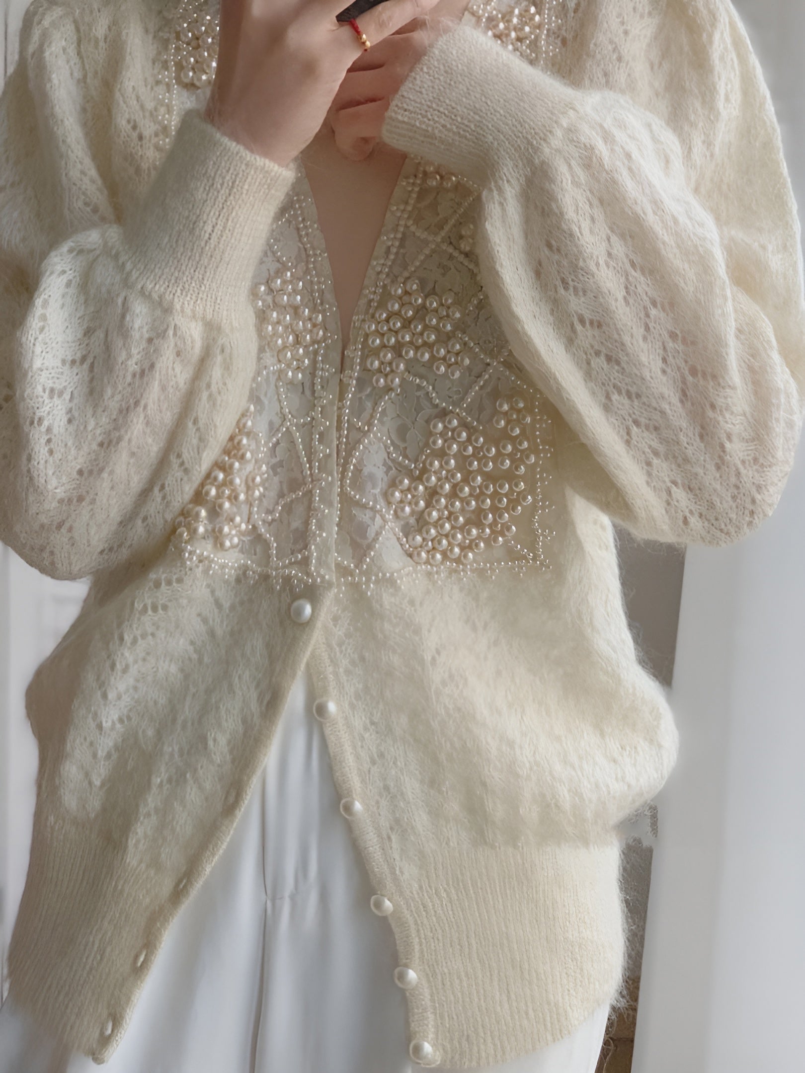 Romantik Boncuklu Düğmeli Hırka Ekru Regular Fit