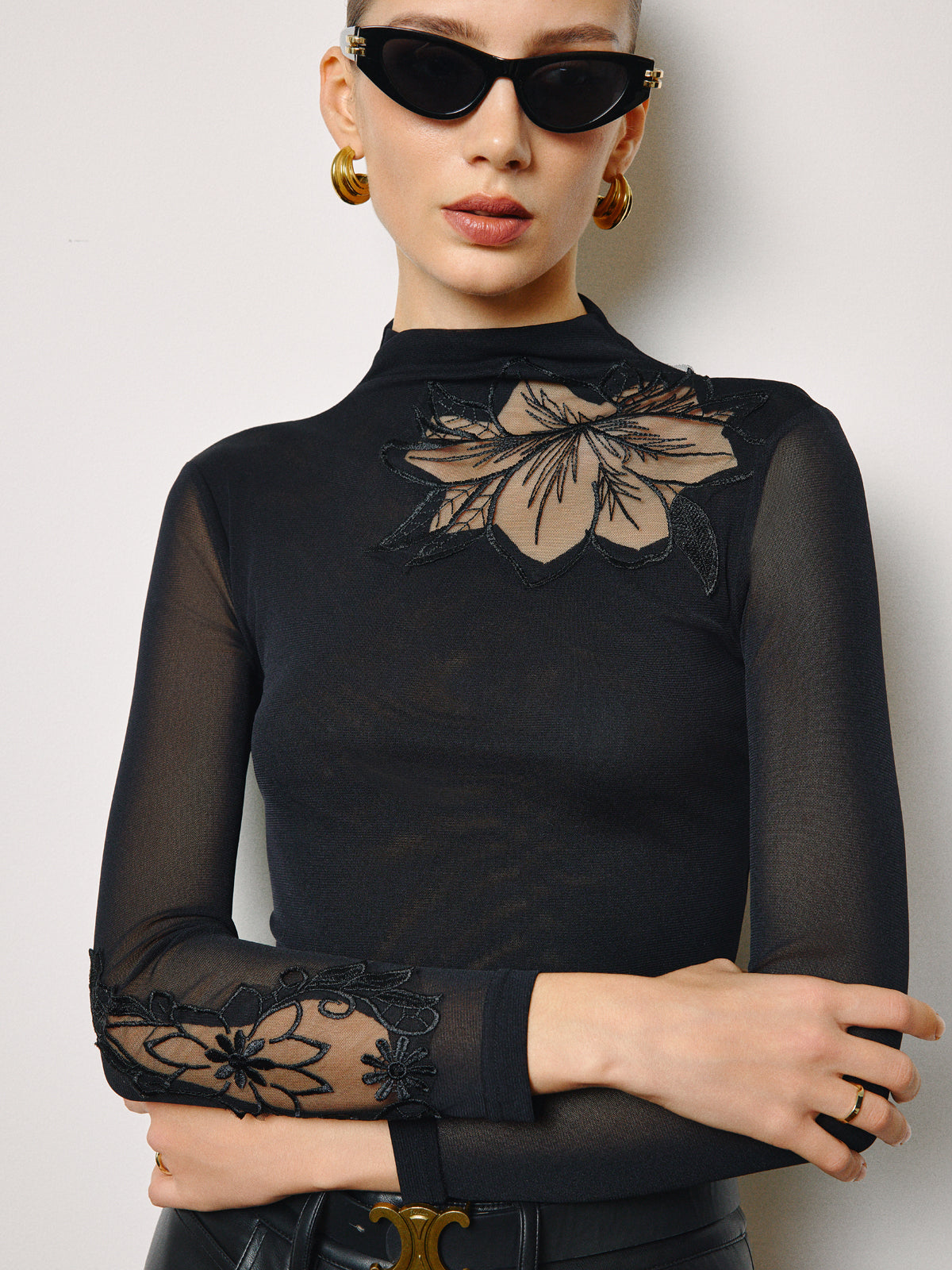 Şık File Çiçekli Dar Kesim Jarse Bluz Siyah Uzun Kol