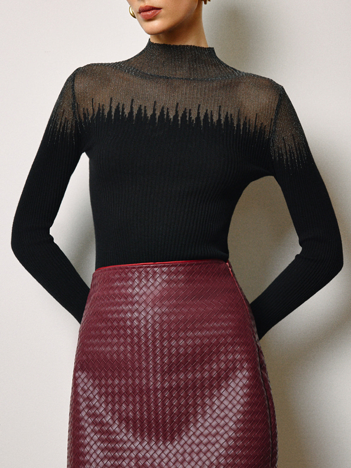 İnce Örgü Triko Üst Siyah Şeffaf Detaylı Uzun Kol