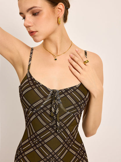 Şık Kareli İp Askılı Bağlamalı Elbise