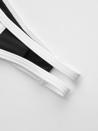 Şık Kontrast Kenar Detaylı Bikini Takımı ile Stil Sahibi Yaz Görünümü