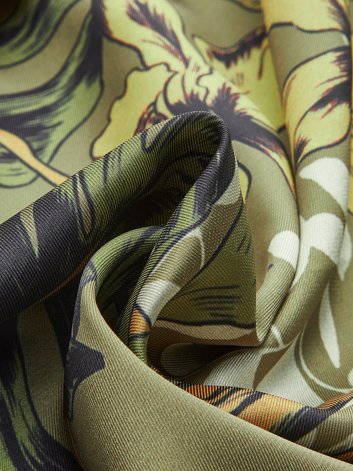 Çiçek Desenli Sarma Etek Bağlama Detaylı Yeşil Maxi