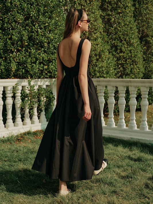 Şık Kolsuz Sırt Açık Plise Maxi Elbise