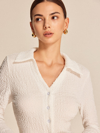 Şık Doku Detaylı Düğmeli Gömlek ile Zahmetsiz Stil