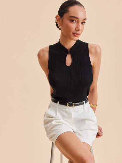 Şık Bir Görünüm İçin Mock Neck Anahtar Delikli Örgü Yelek