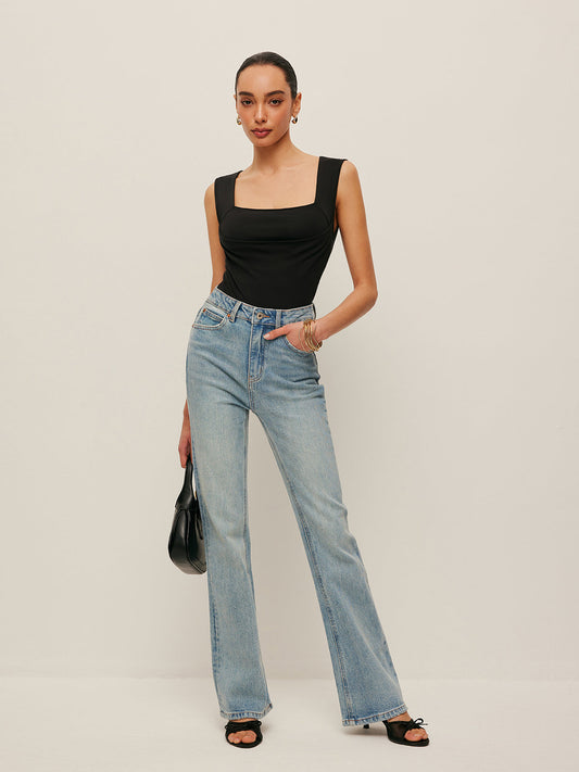 Şık Kare Yaka Vücuda Oturan Atlet ile Zahmetsiz Şıklık