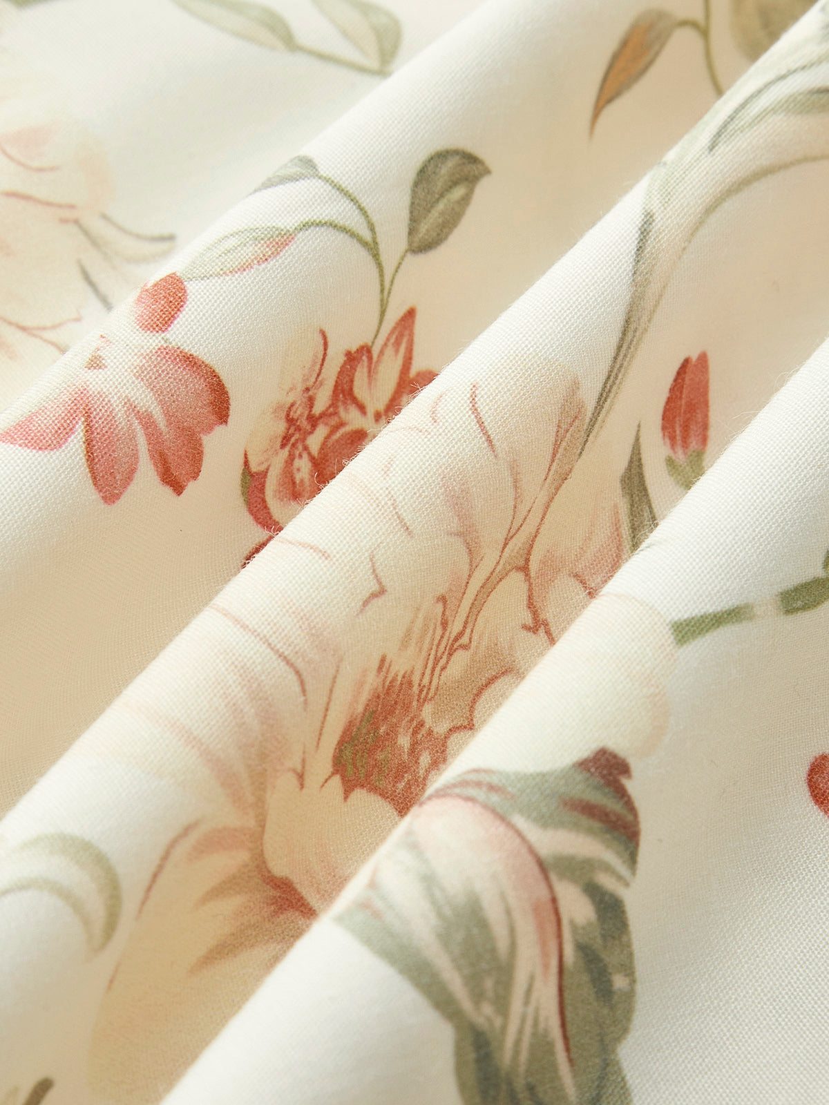 Şık Çiçek Desenli Elbise, Volan Askılar ve Bağlama Bel Yırtmaç Detayıyla