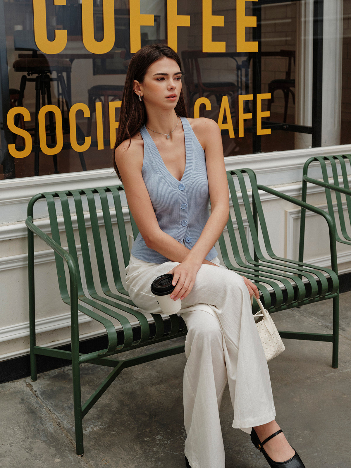 V Yaka Ribanalı Kazak Yeleği Mavi Yırtmaçlı