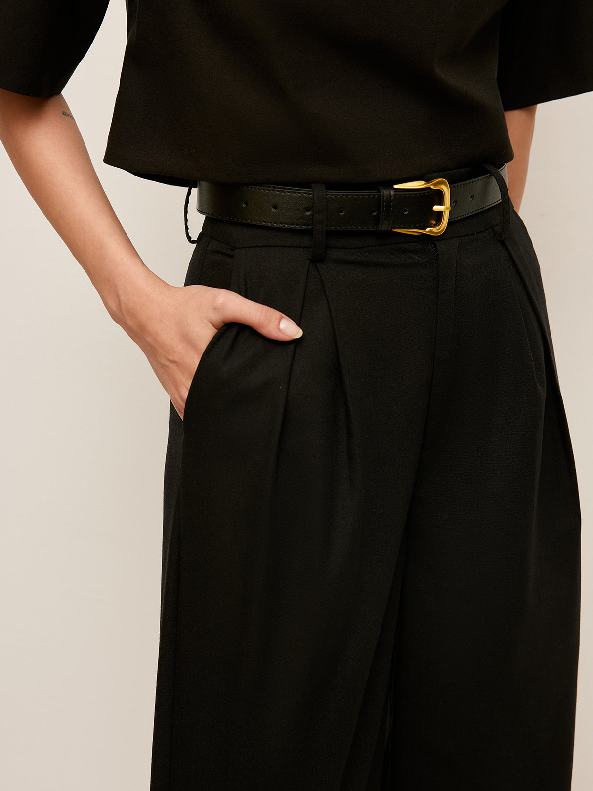 Yüksek Bel Geniş Paça Pantolon Kemerli Cepli Siyah