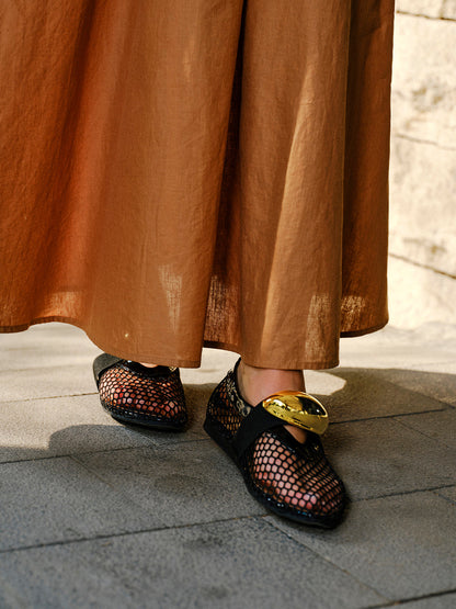 Şık Ağı Mesh Ayakkabılar Zarif Altın Aksesuarlarla Süslenmiş