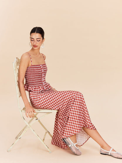 Şık Kareli Cepli Etek ile Rahat Stil