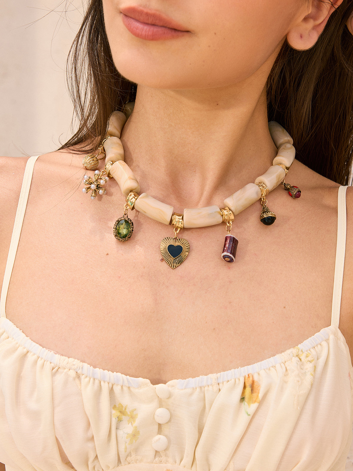 Şık Boncuk ve Yarım Kolye