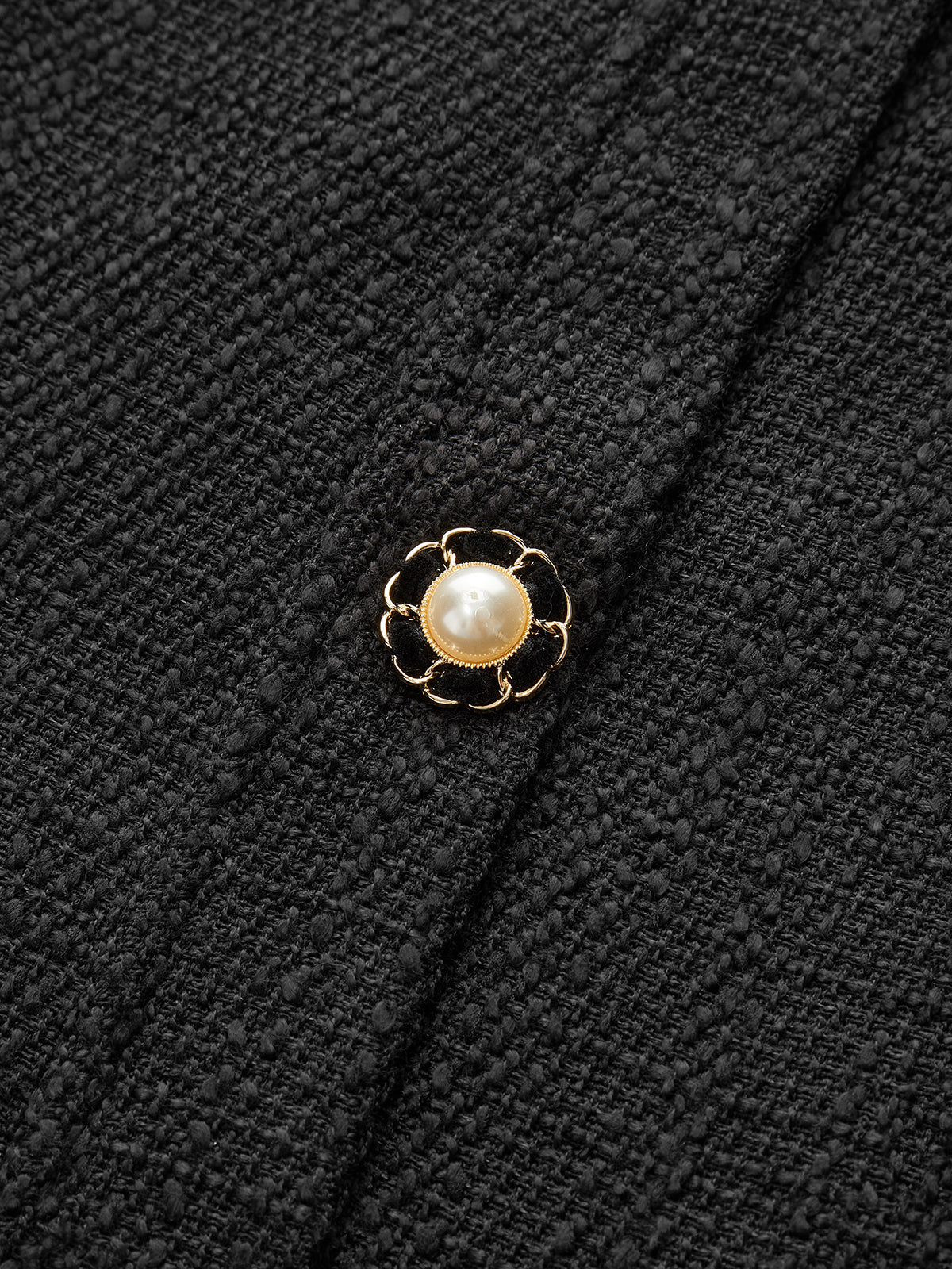 Kadın Kolsuz Düğmeli Mini Takım Elbise