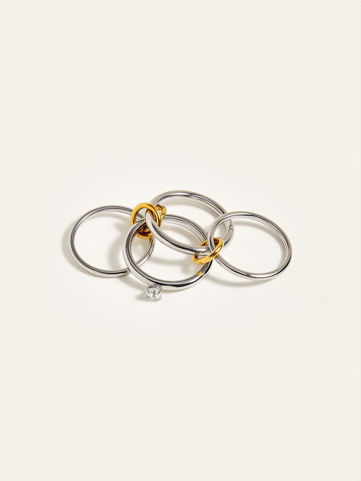 İki Renk Katmanlı Yüzük ve Elmas Detay