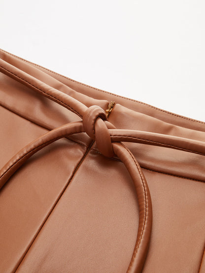 Katlanmış Peluş Suni Deri Şort