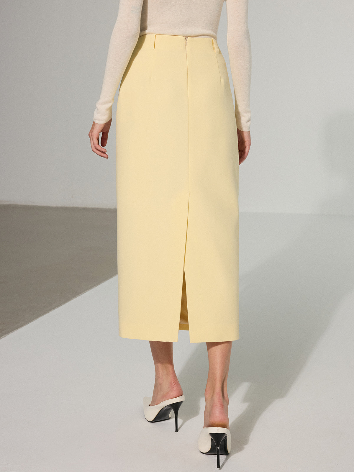 Dekor Cepli Arka Yırtmaçlı Midi Etek