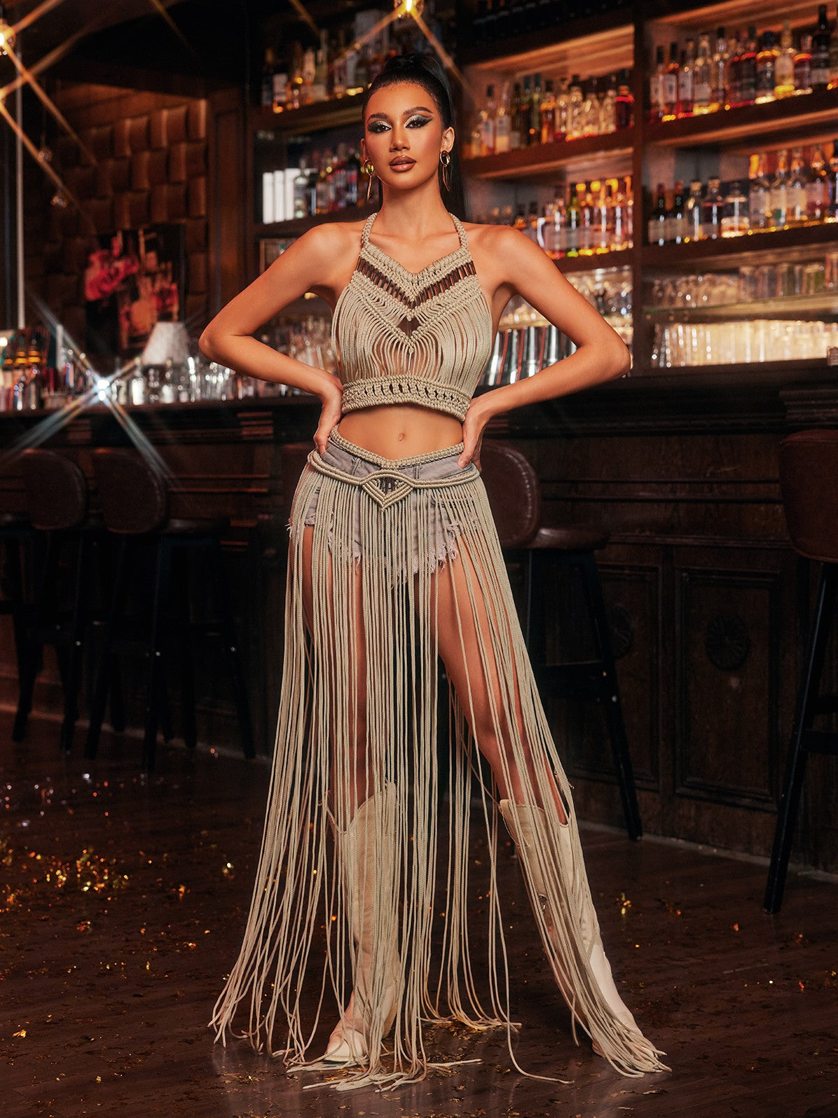 Nyxalith Halterneck Püsküllü Kapatıcı Etek Takımı