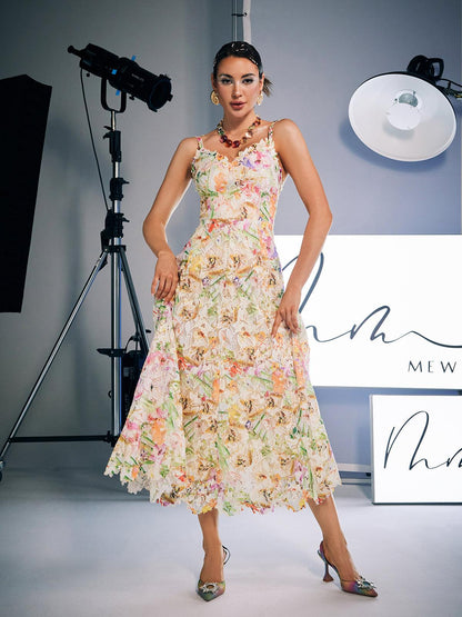 Ornan Çiçekli İşlemeli Midi Elbise